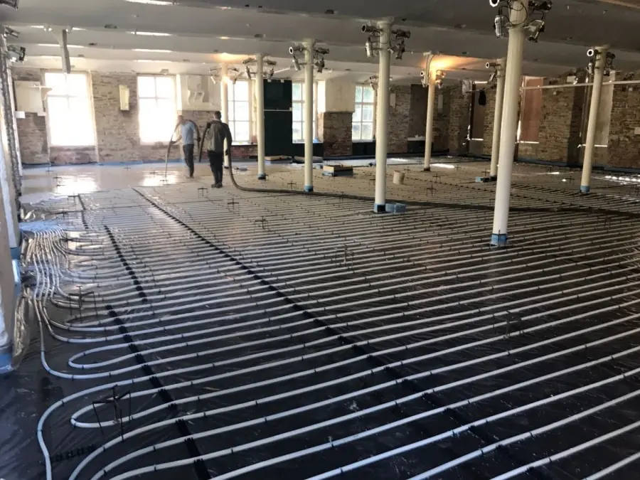 Underfloor heating system in building